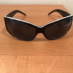 DG black with white sunglasses comes with case.